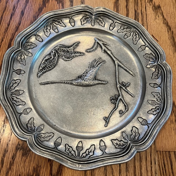Etains du Manoir Metal Wall Plate/Bird Hanging. French Pewter Trinket Dish. - Picture 4 of 7